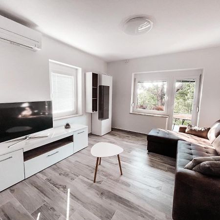 Riad Apartments Premium Zgornje Skofije Exteriör bild